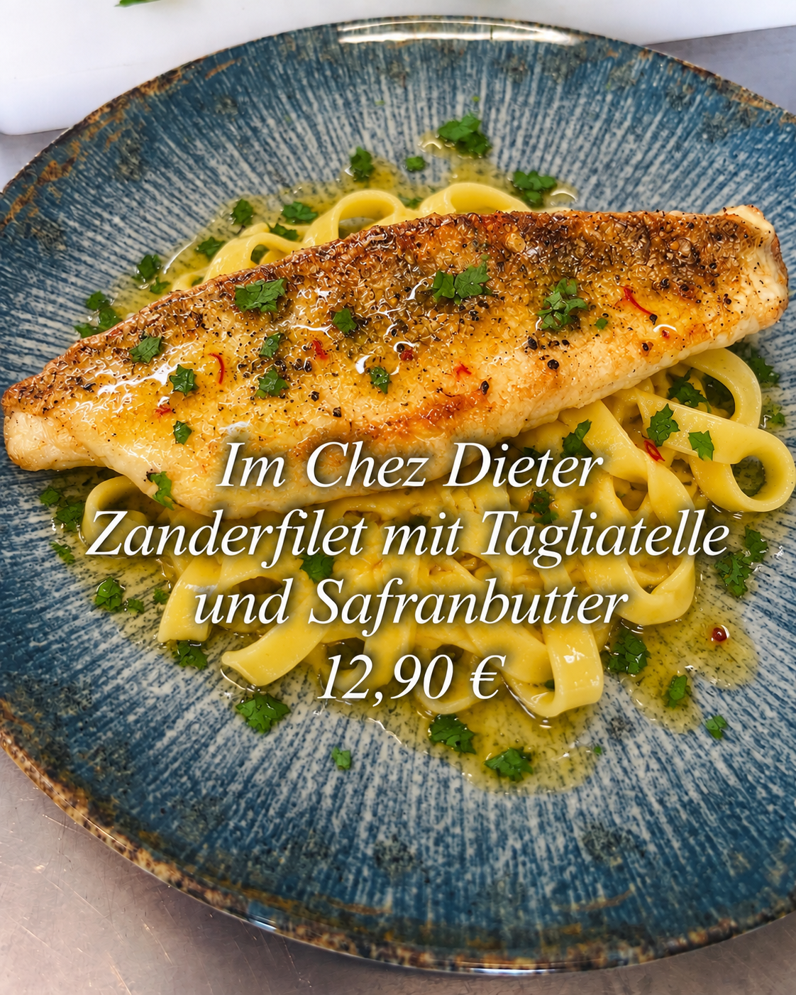 Zanderfilet mit Tagliatelle und Safranbutter